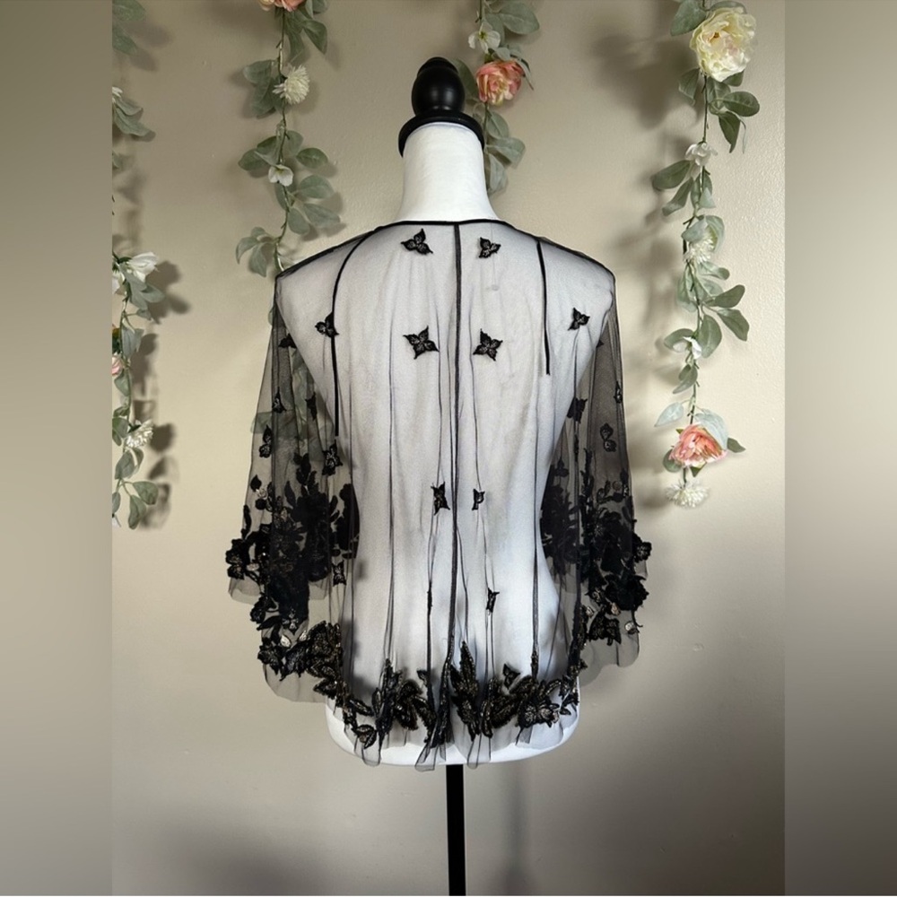 Beaded Shawl/Cape - Picture 4 of 4